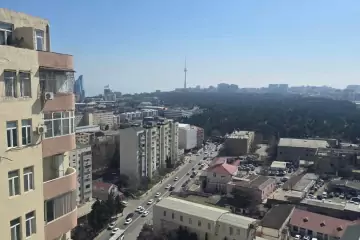 Satılır Yeni Tikili Elmler Akademiyasıda