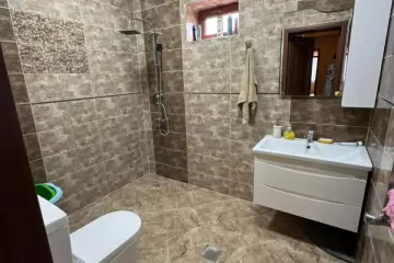 Satılır Həyət Evi şağanda