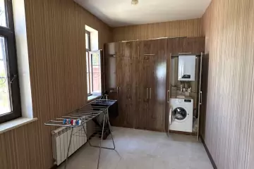 Satılır Həyət Evi Buzovnada