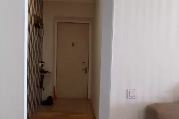 Satılır Köhnə Tikili Elmler Akademiyasıda