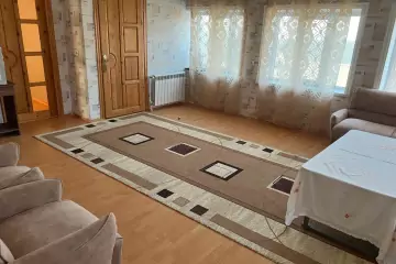Satılır Həyət Evi Goradildə
