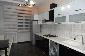 Aylıq Kirayə Yeni Tikili Gənclik Mallda
