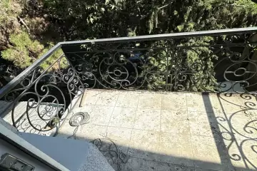 Satılır Köhnə Tikili İçərişəhərdə