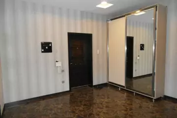Aylıq Kirayə Yeni Tikili Gənclik Mallda