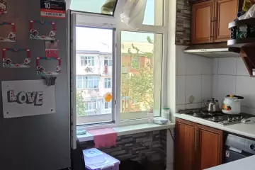 Satılır Köhnə Tikili Mehdiabad (abşeron)da