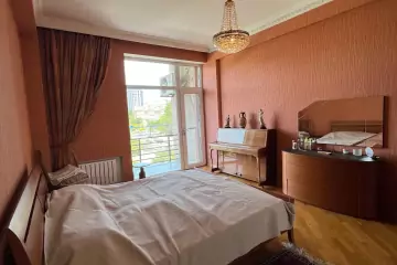 Satılır Yeni Tikili Rusiya Səfirliyida