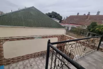 Satılır Həyət Evi Biləcəridə