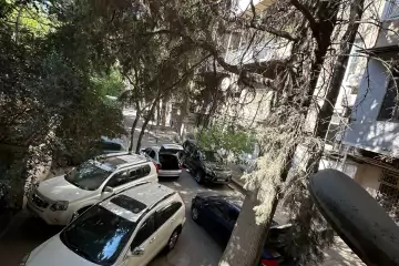 Satılır Köhnə Tikili İçərişəhərdə