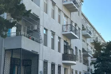 Satılır Köhnə Tikili İçərişəhərdə