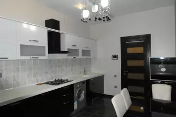 Aylıq Kirayə Yeni Tikili Gənclik Mallda