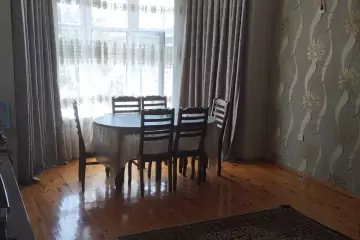 Satılır Həyət Evi Zabrat Qəsəbəsida