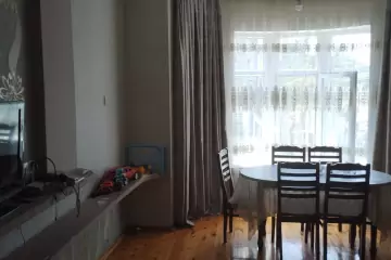 Satılır Həyət Evi Zabrat Qəsəbəsida