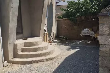 Satılır Həyət Evi Zabrat Qəsəbəsida