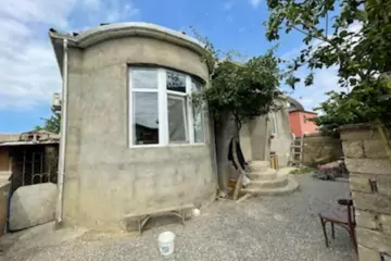 Satılır Həyət Evi Zabrat Qəsəbəsida