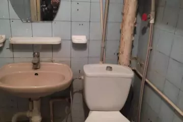 Satılır Köhnə Tikili Elmler Akademiyasıda
