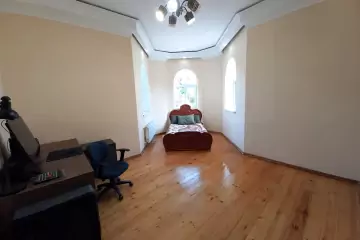Satılır Həyət Evi Buzovnada