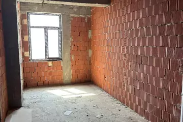 Satılır Yeni Tikili 6-cı Mikrorayonda
