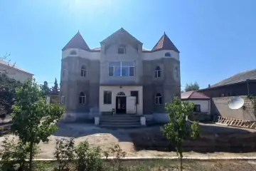 Satılır Həyət Evi Buzovnada