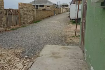 Satılır Həyət Evi Bakıda