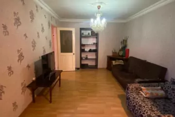 Satılır Köhnə Tikili Elmler Akademiyasıda