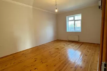 Satılır Bağ Evi Sarayda