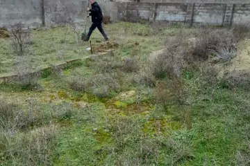 Satılır Torpaq Binədə