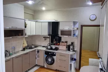 Satılır Yeni Tikili Yeni Yasamalda