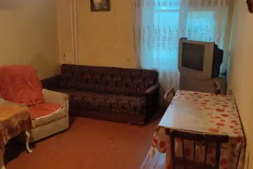 Satılır Köhnə Tikili Elmler Akademiyasıda