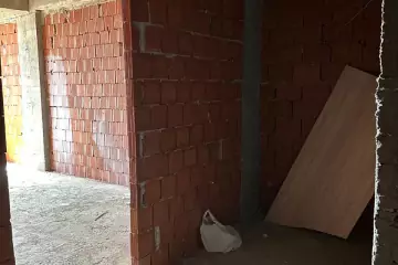 Satılır Yeni Tikili 6-cı Mikrorayonda