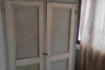 Satılır Köhnə Tikili Elmler Akademiyasıda