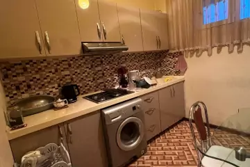 Satılır Həyət Evi Bakıda