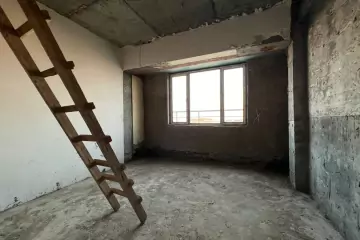 Satılır Yeni Tikili Nəsimi Bazarında