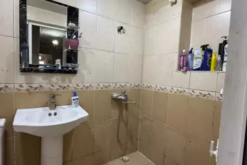Satılır Köhnə Tikili Yasamalda