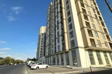 Satılır Yeni Tikili Bakıxanovda 
