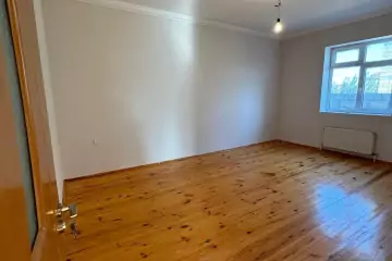 Satılır Bağ Evi Sarayda