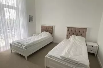 Satılır Köhnə Tikili Azərbaycan Dillər Universitetində