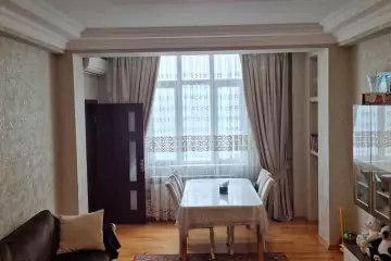 Satılır Yeni Tikili Yeni Yasamalda