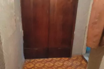 Satılır Köhnə Tikili Elmler Akademiyasıda