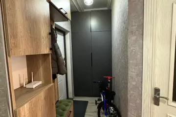 Satılır Yeni Tikili Ukraniya Dairəsida