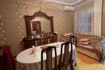 Satılır Həyət Evi Bakıda