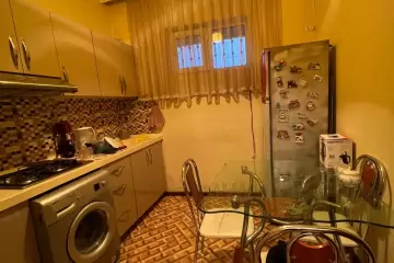 Satılır Həyət Evi Bakıda