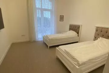 Satılır Köhnə Tikili Azərbaycan Dillər Universitetində