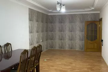 Satılır Köhnə Tikili 9-cu Mikrorayonda