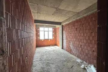 Satılır Yeni Tikili 6-cı Mikrorayonda