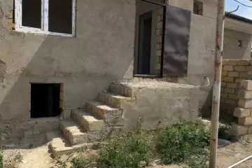 Satılır Həyət Evi Masazırda