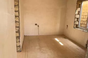 Satılır Həyət Evi Masazırda