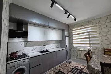Satılır Həyət Evi Binədə