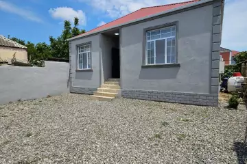 Satılır Həyət Evi Binədə