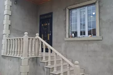 Satılır Həyət Evi Yeni Ramana Qəsəbəsida