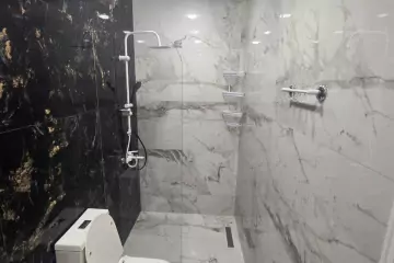 Satılır Yeni Tikili Nəsimi Bazarında